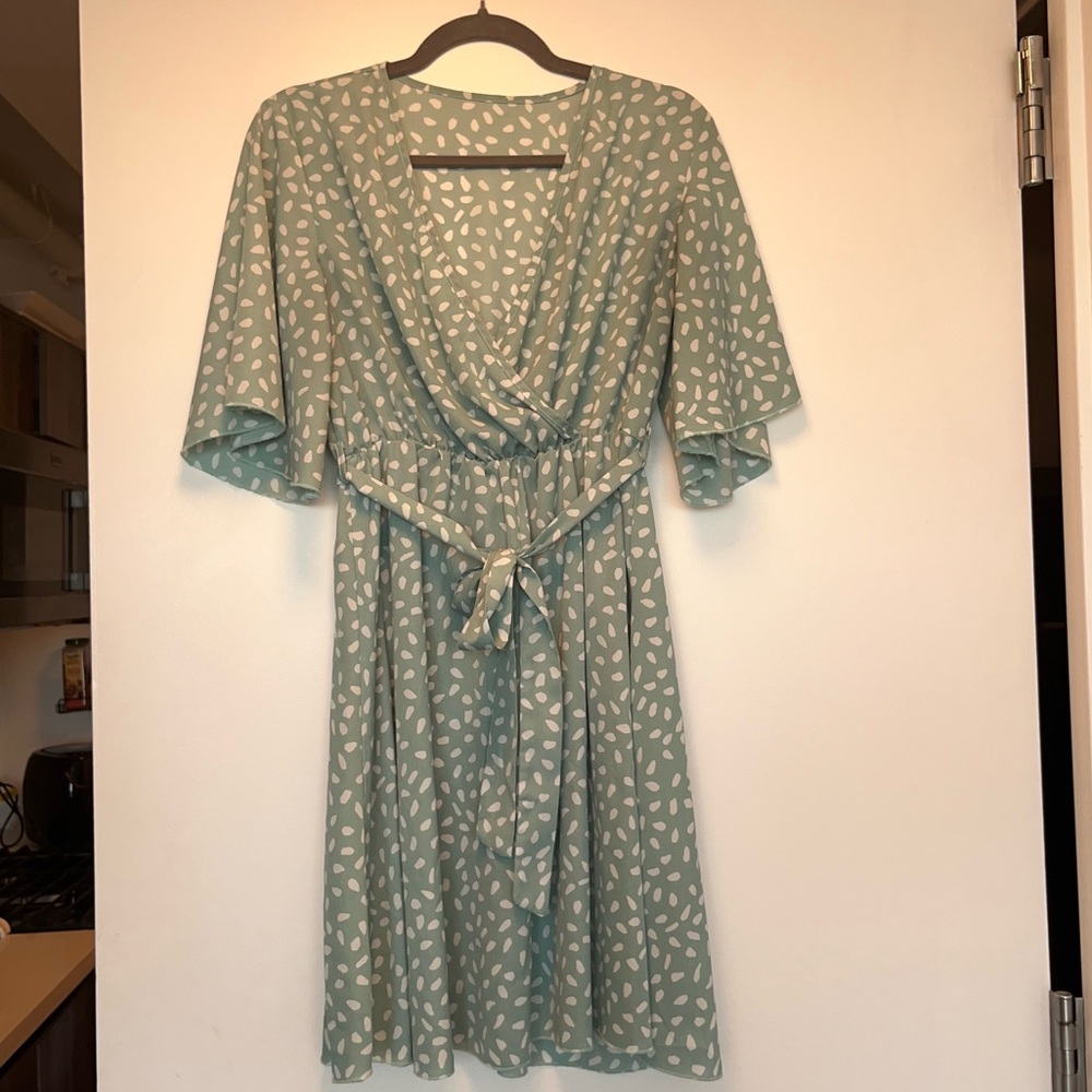 Worn Once / Seamoss green v neck dress / Size M